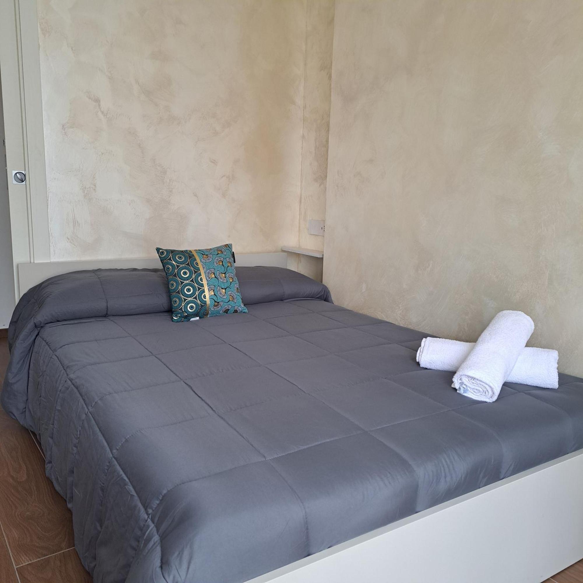 Casa Marilyn Apartment อาเจโรลา ภายนอก รูปภาพ