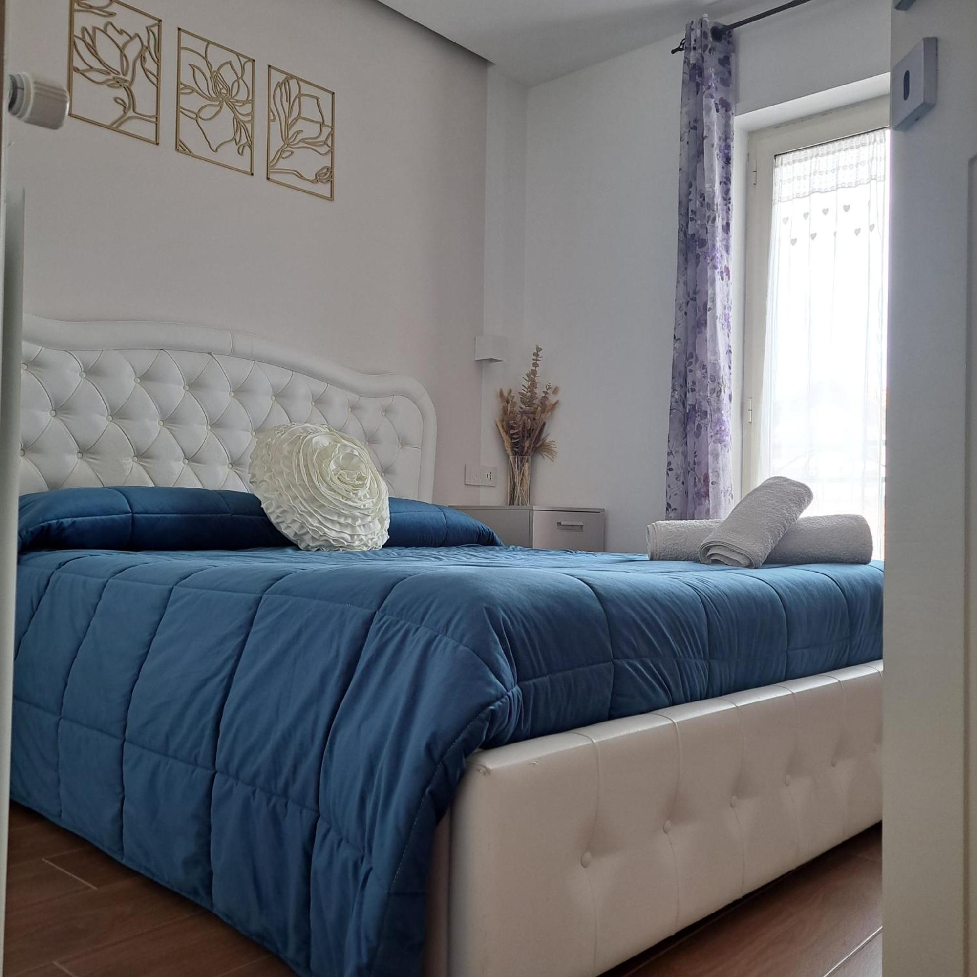 Casa Marilyn Apartment อาเจโรลา ภายนอก รูปภาพ